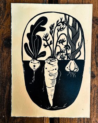 Úroda 🥬🥕🧄 Kamarádi, co si společně lebedí v hlíně. Budu je tisknout v omezeném množství na papír s čerstvou trávou. K...